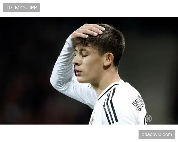 居莱尔在皇马的战术适配困境与出场机会解析