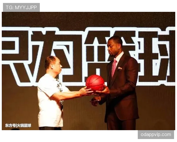 卢玉菲居然是真正的“篮球界女王”，生活比剧还精彩，普通人连想象都难！